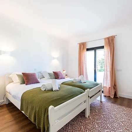 Дом отдыха Gaivota Casamar Феррагуду